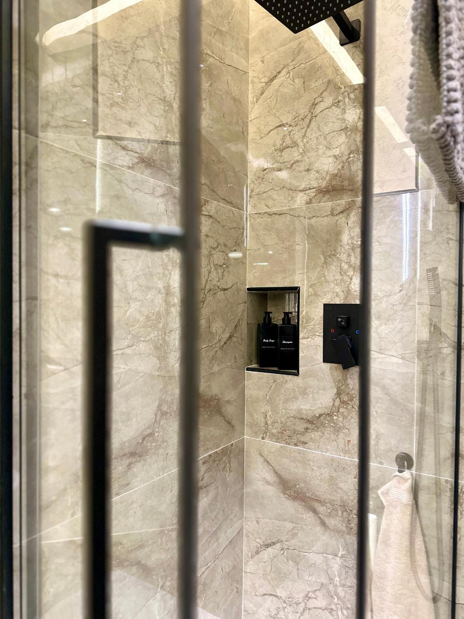 Falco Boutique With Jacuzzi Napoli
