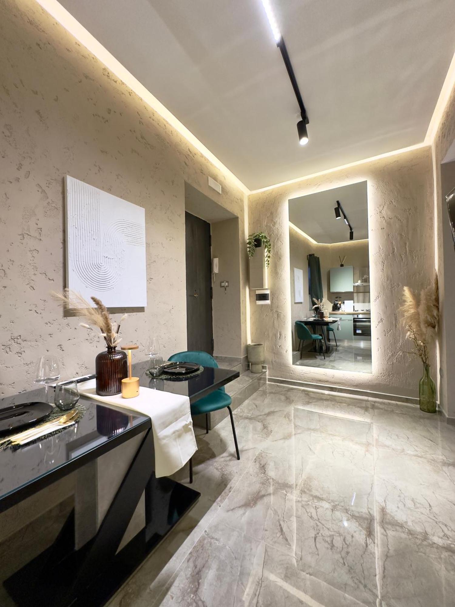 Falco Boutique With Jacuzzi Napoli