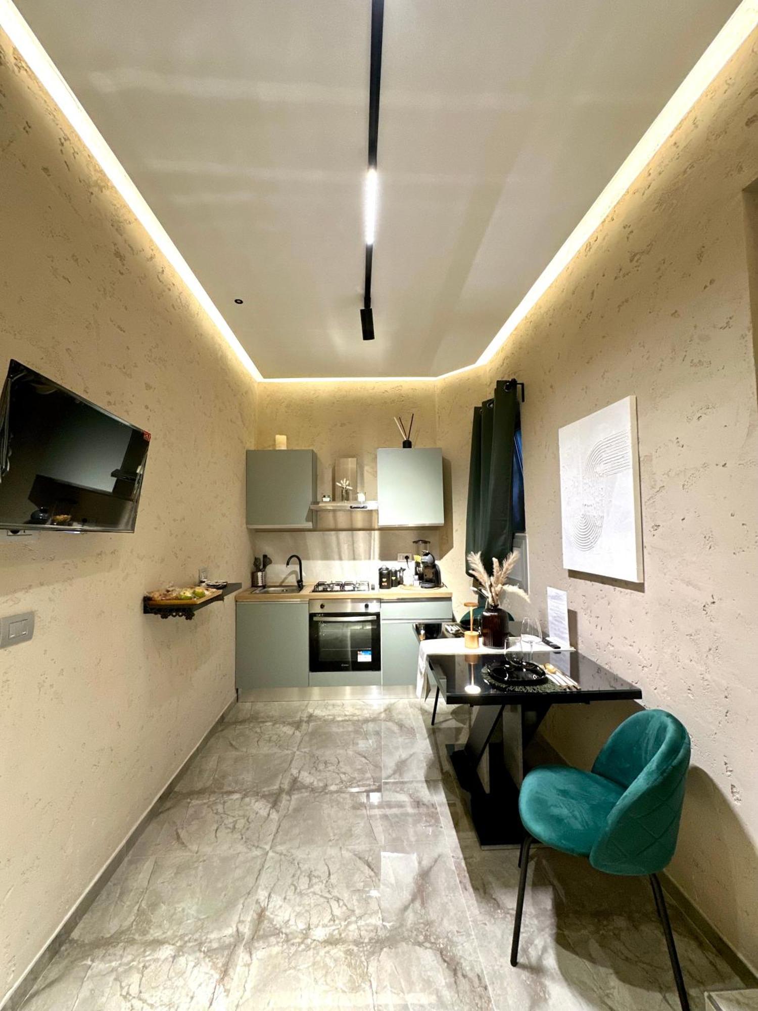 Falco Boutique With Jacuzzi Appartamento *
