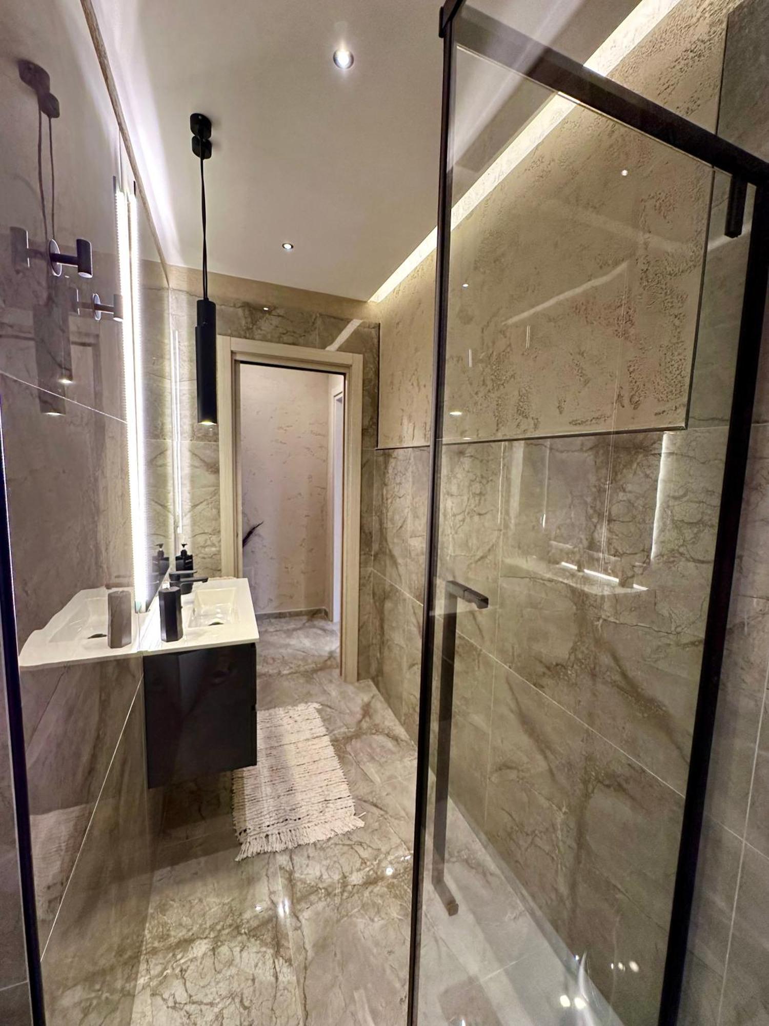 Falco Boutique With Jacuzzi Appartamento Napoli